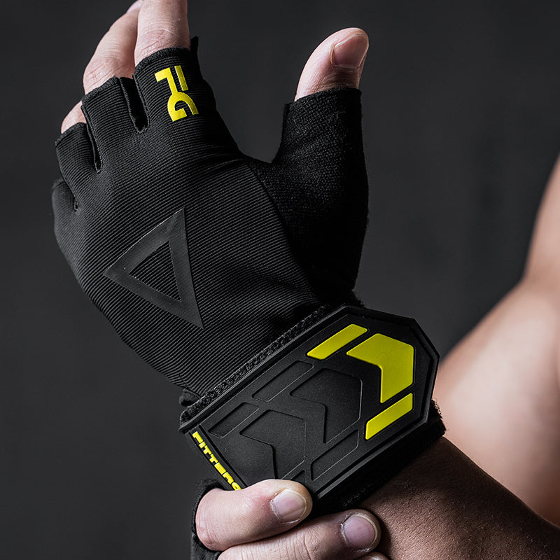 TRAINING GLOVES TRIANGLE - BLACK